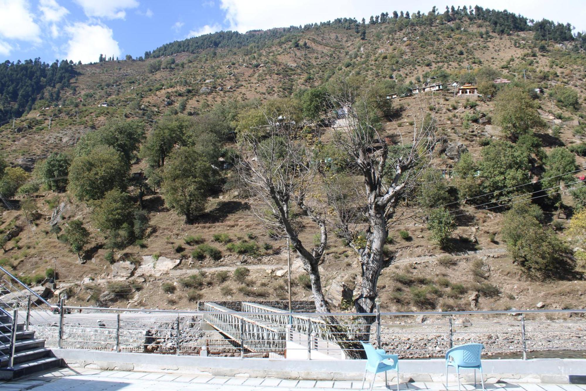 River Garden Hotel And Resort Naran Exterior photo