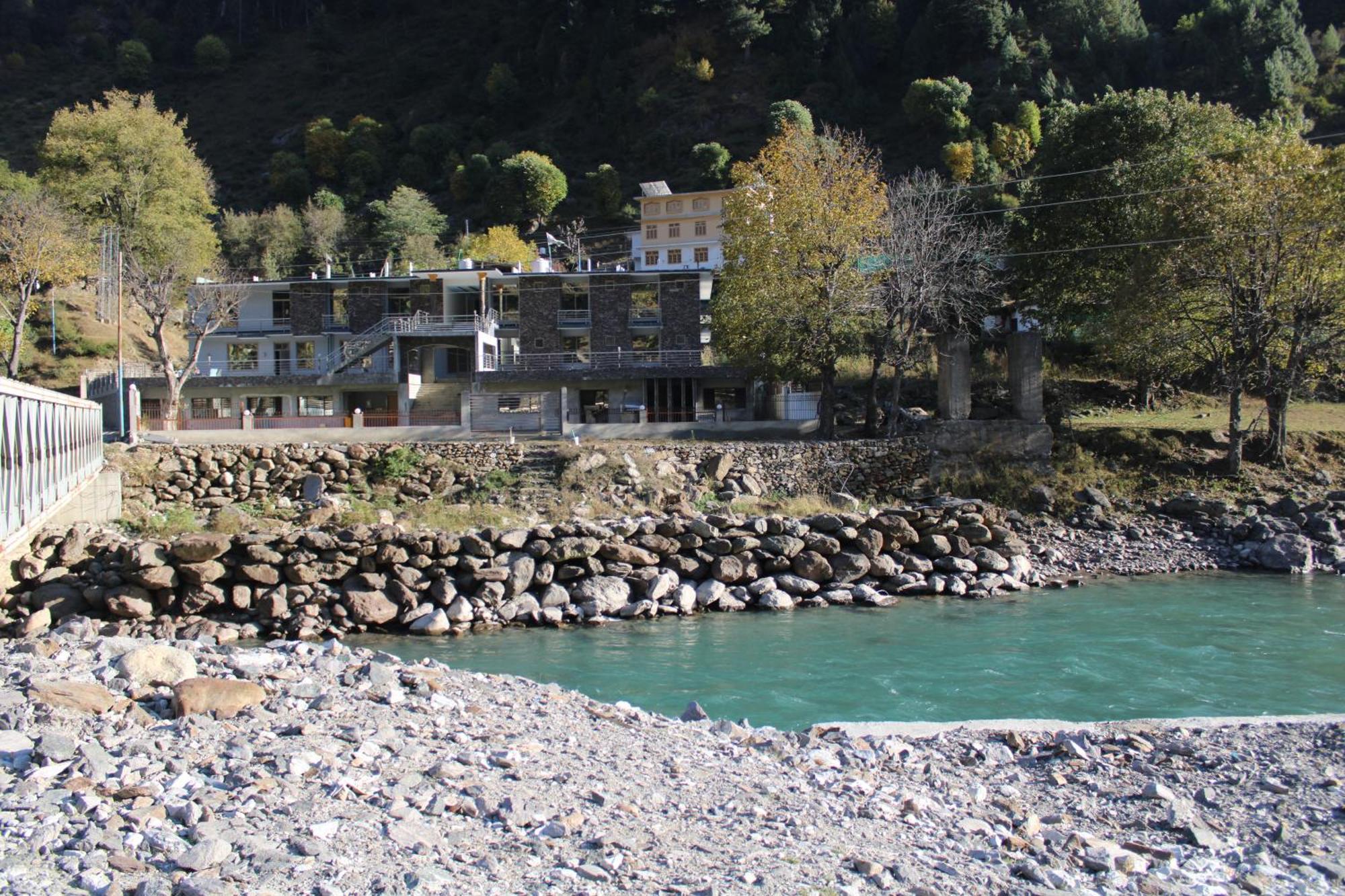 River Garden Hotel And Resort Naran Exterior photo